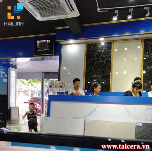 taicera-4 Khach hang mua gach tai Hai Linh
