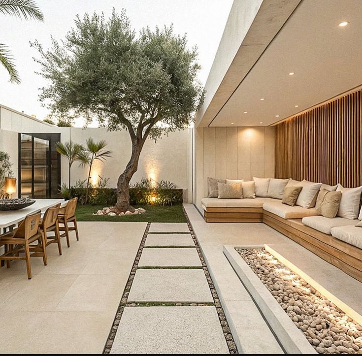 Dòng Porcelain mang tính thẩm mỹ cao hơn so với ceramic