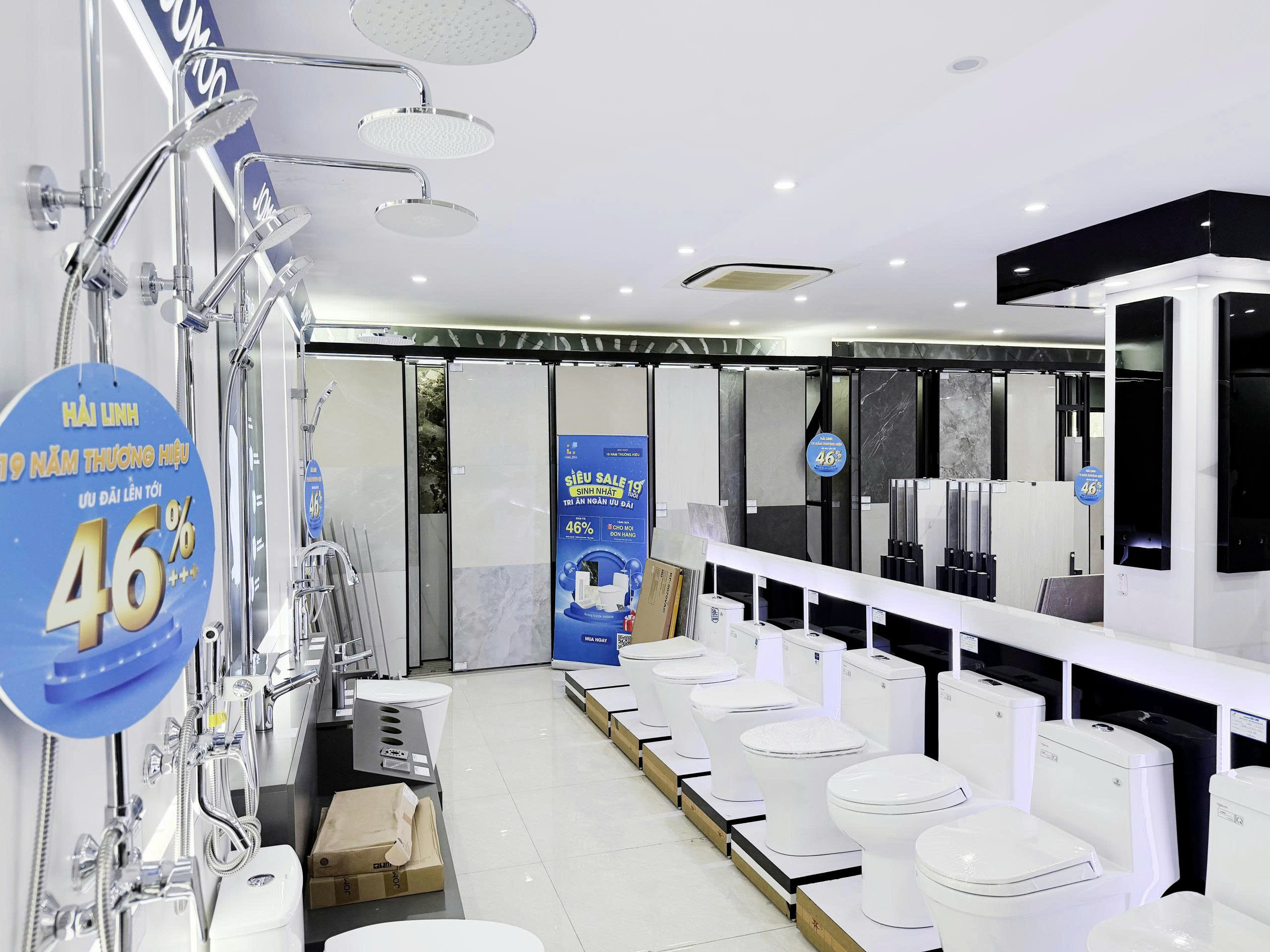 Không chỉ gạch ốp lát, các mẫu thiết bị vệ sinh tại Hải Linh hiện đại, chất lượng